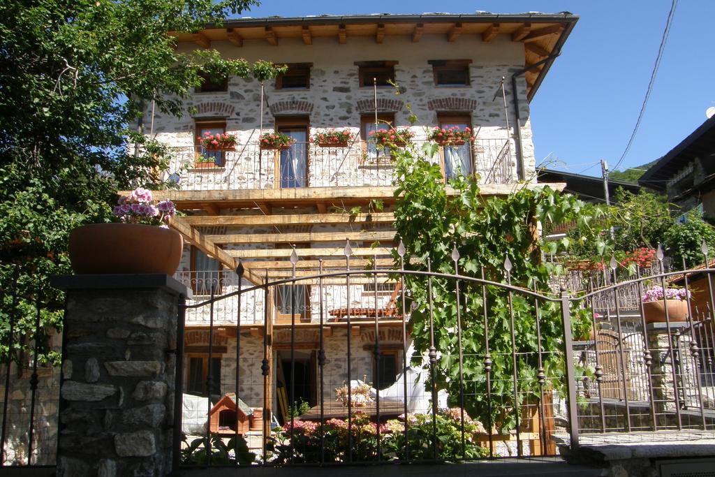 Monte Emilius Alloggio Ad Uso Turistico Vda Saint Christophe N 0002 Екстер'єр фото